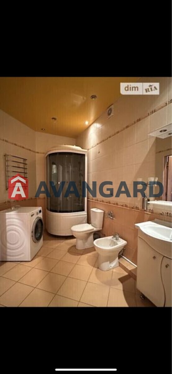 3 ��. ��������, 109/-/14 ��. �., 6/8 ������ ���� 5