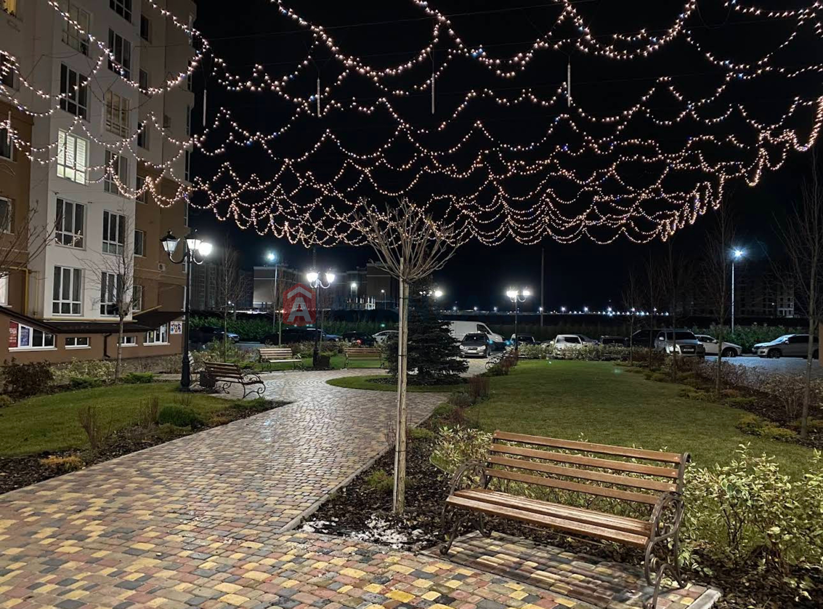 3 ��. ��������, 81/44/20 ��. �., 4/10 ������ ���� 27