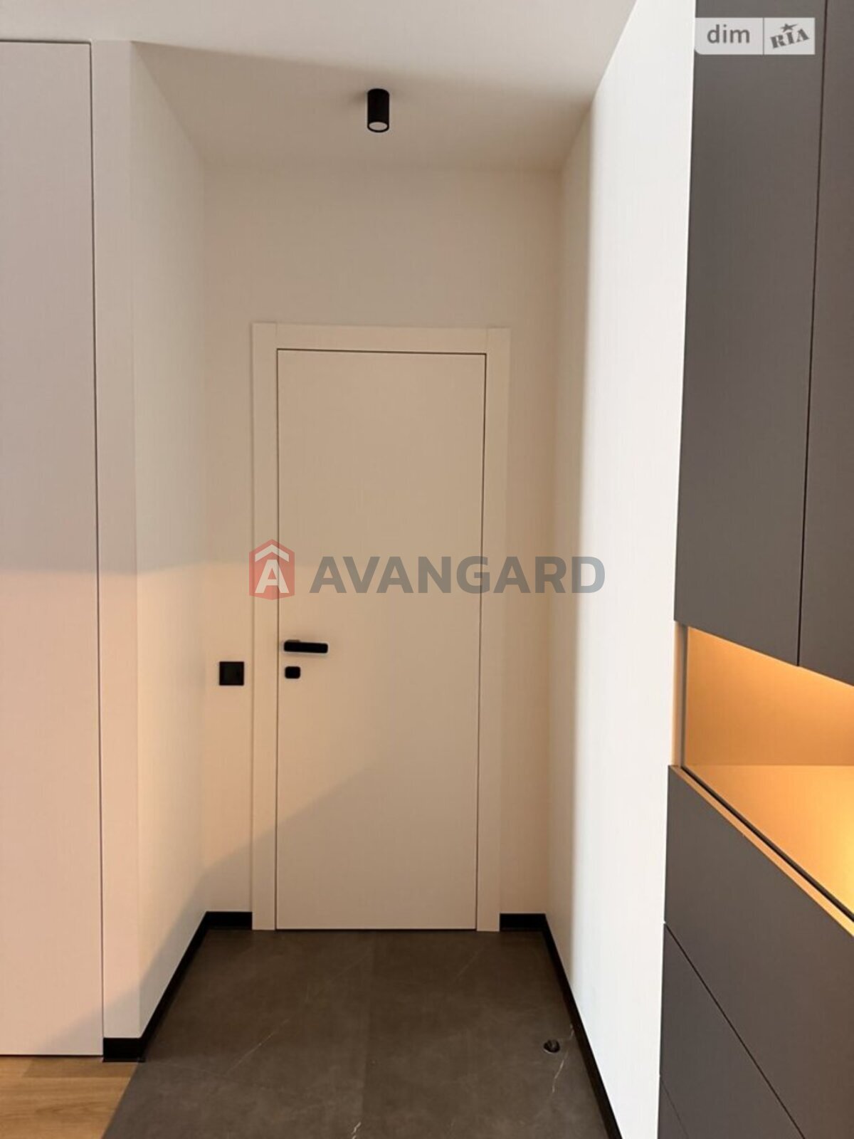 1 ��. ��������, 53/53/6 ��. �., 3/10 ������ ���� 7