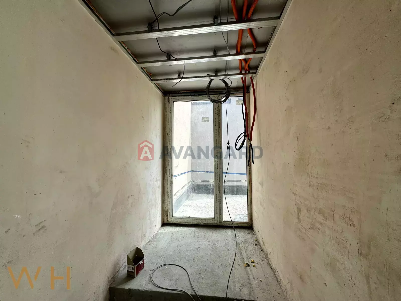 5 ��. ��������, 215/100/52 ��. �., 16/16 ������ ���� 10