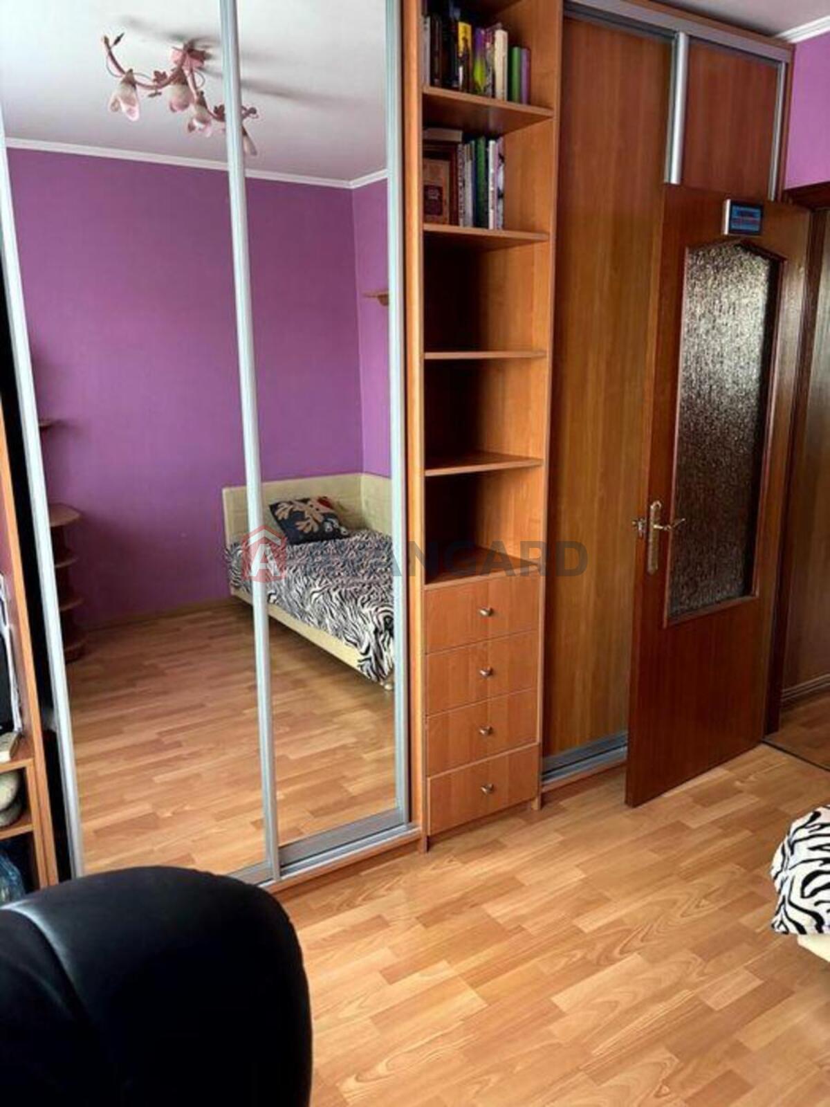 3 ��. ��������, 79/-/8 ��. �., 4/14 ������ ���� 11