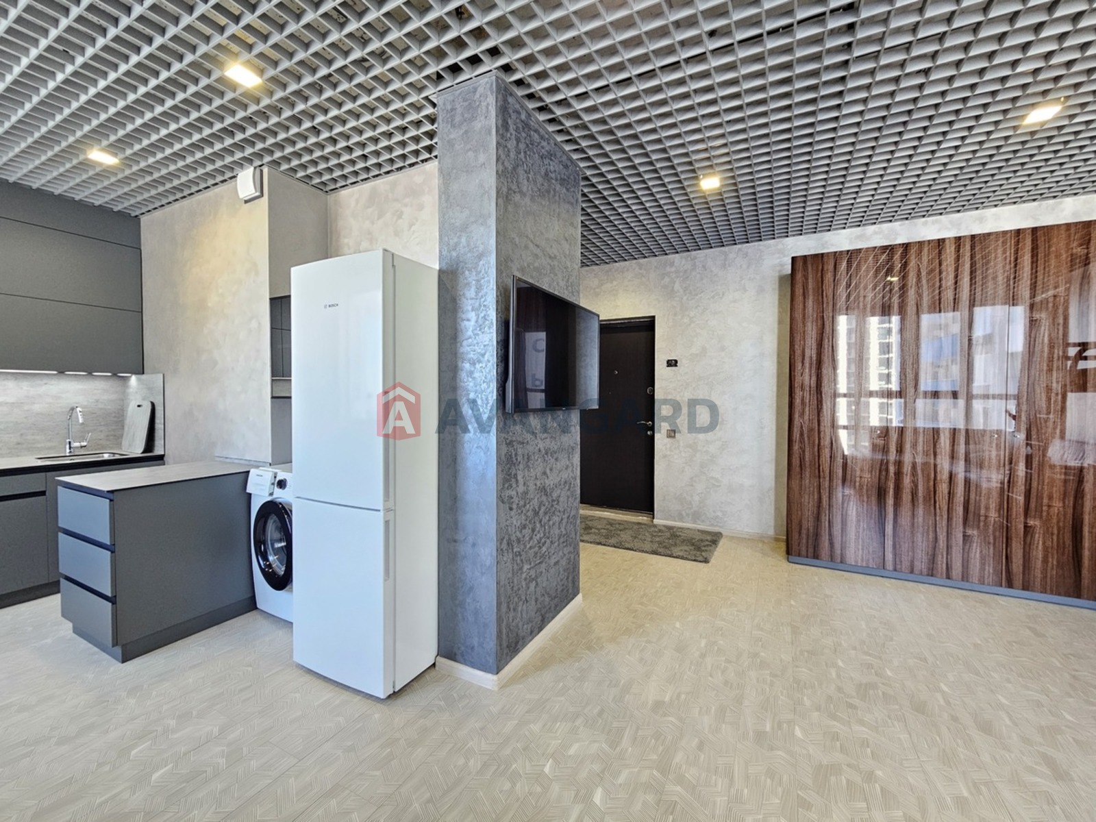 1 ��. ��������, 35/17/9 ��. �., 18/23 ������ ���� 10