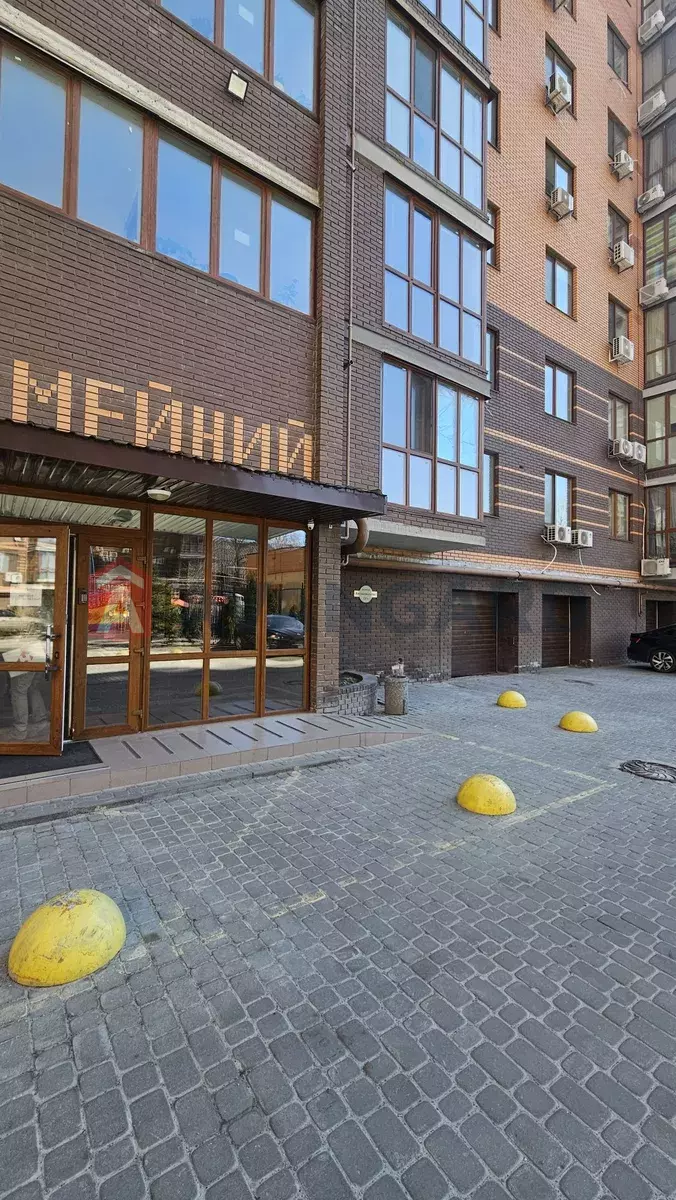 3 ��. ��������, 73/-/14 ��. �., 8/12 ������ ���� 10