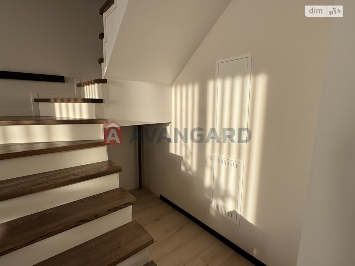 2 ����. ��������, 85/-/- ��. �., 11/11 ���� ���� 21