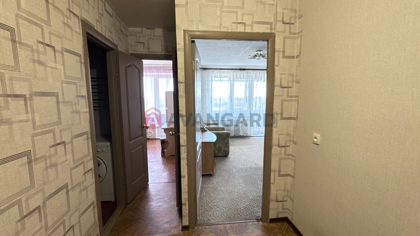 1 ��. ��������, 40,4/-/7,2 ��. �., 12/12 ������ ���� 19