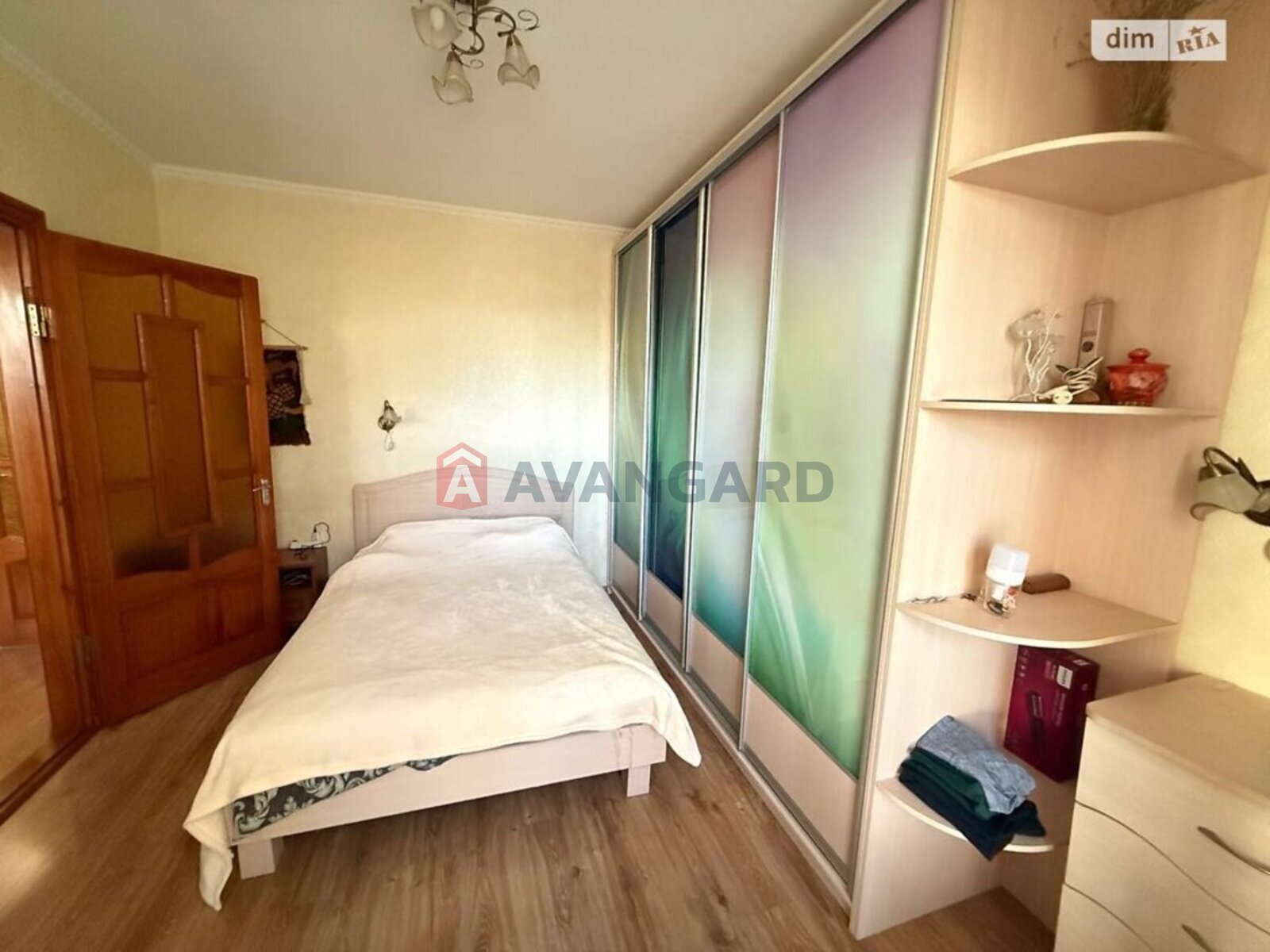 3 ��. ��������, 67/43/9 ��. �., 2/2 ������ ���� 1