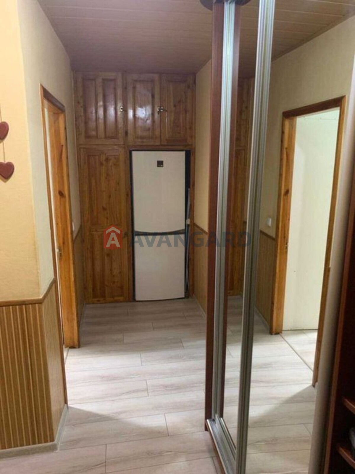 2 ����. ��������, 50/-/6 ��. �., 4/5 ���� ���� 8