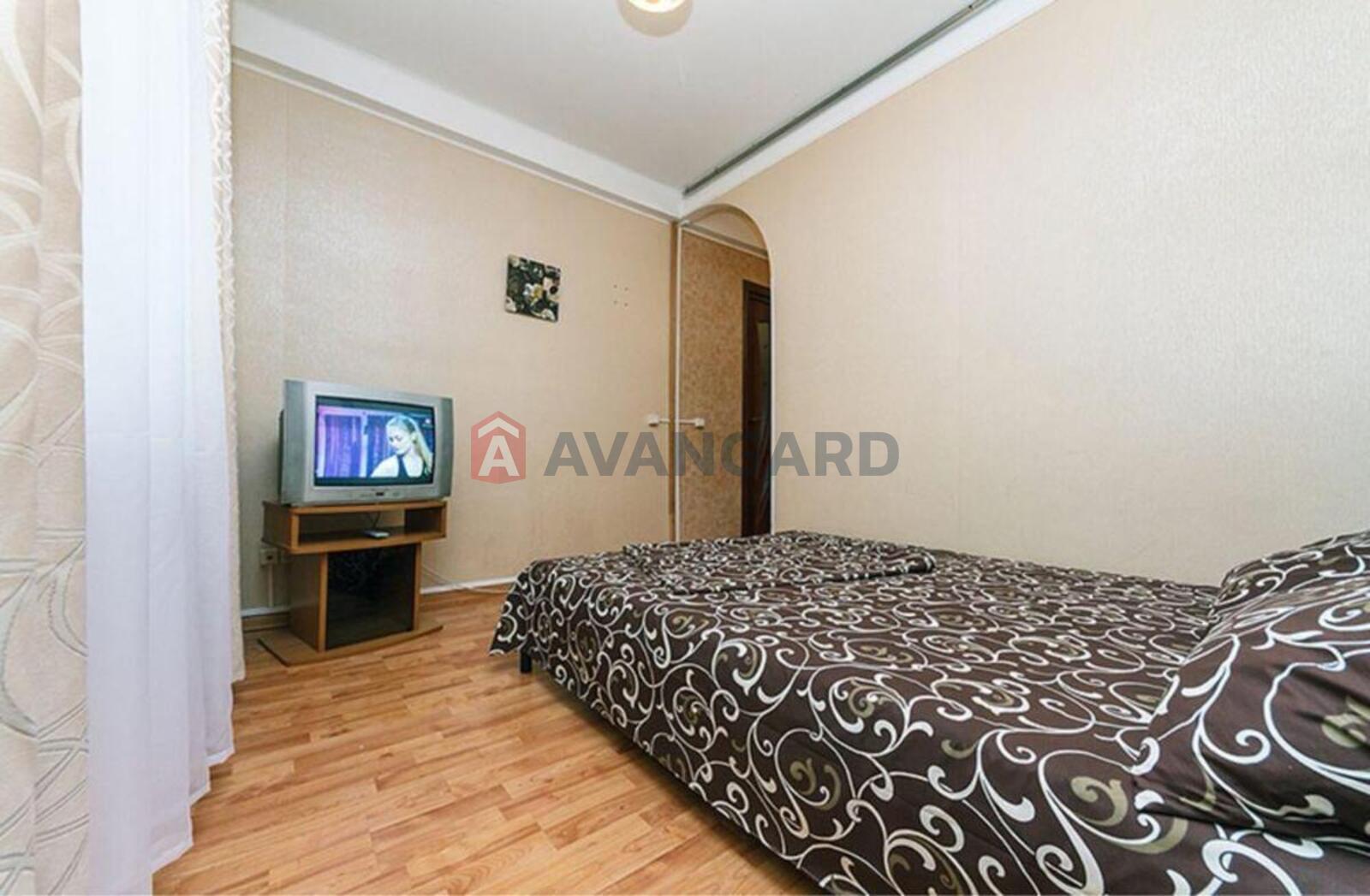 1 ��. ��������, 38/-/6 ��. �., 1/5 ������ ���� 4