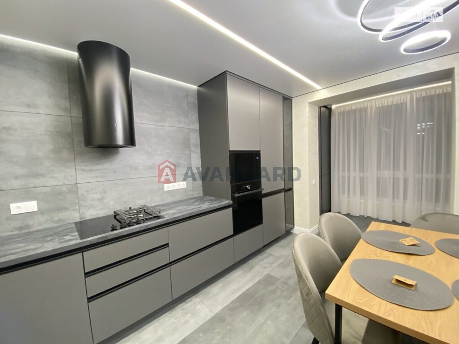 2 ����. ��������, 63/-/16 ��. �., 8/11 ���� ���� 6