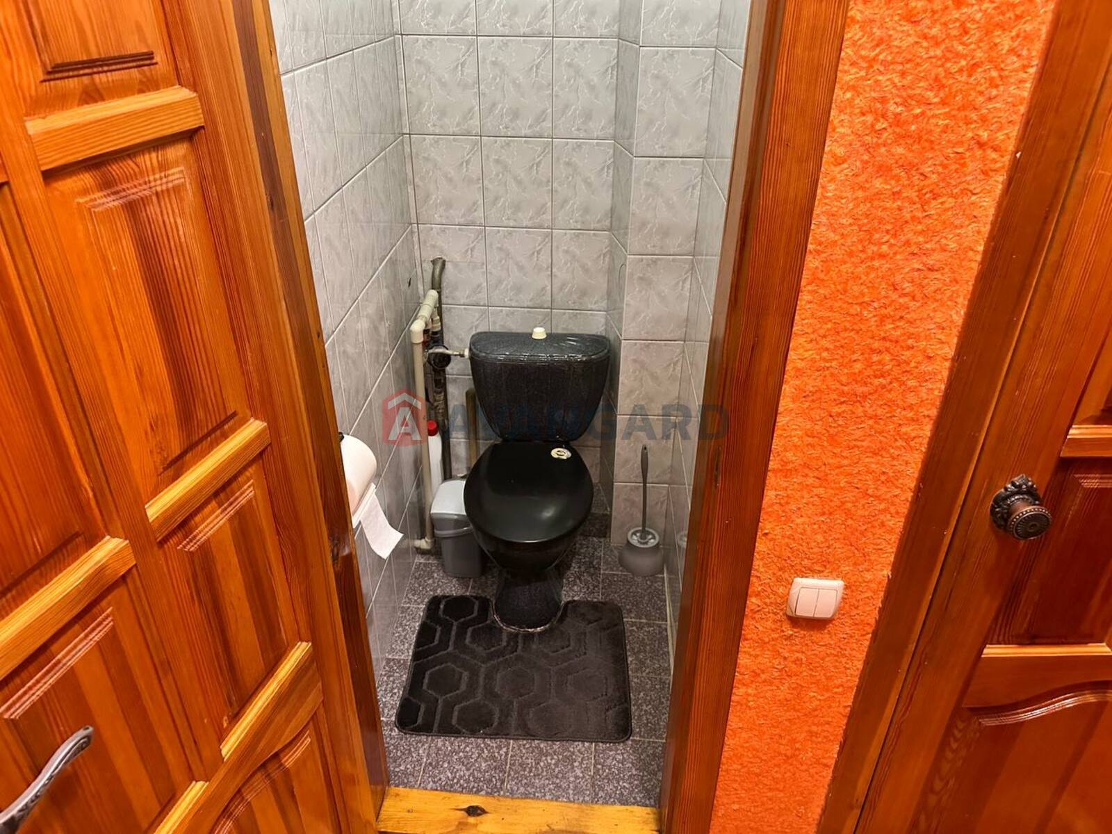 3 ����. ��������, 71/40/8 ��. �., 3/3 ���� ���� 11