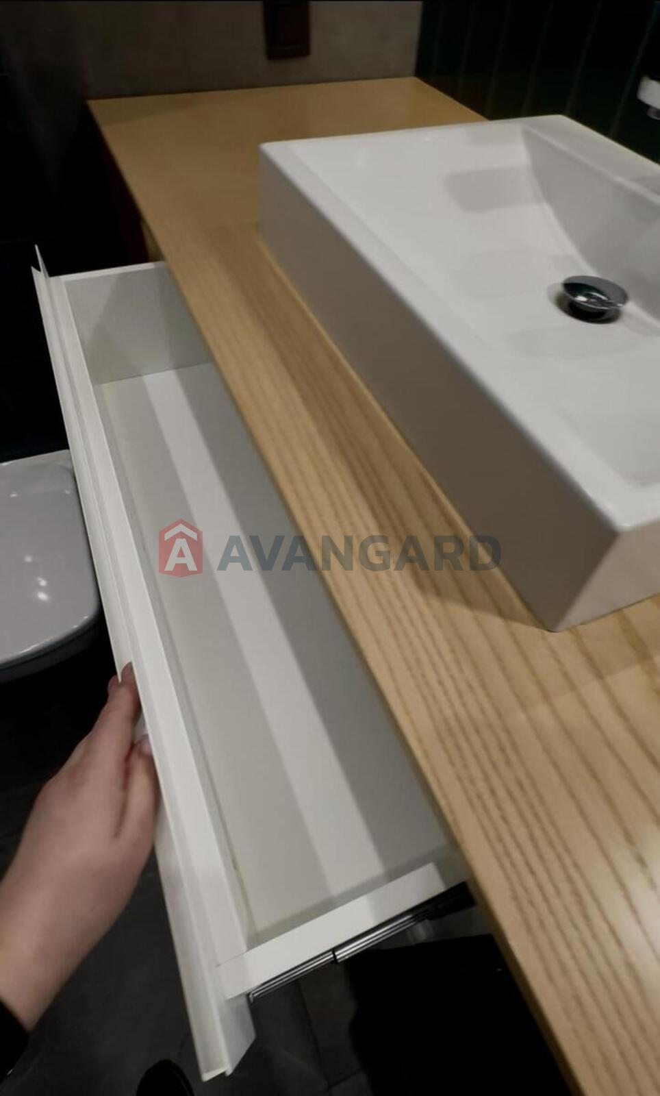 1 ����. ��������, 40/-/12 ��. �., 12/16 ���� ���� 9