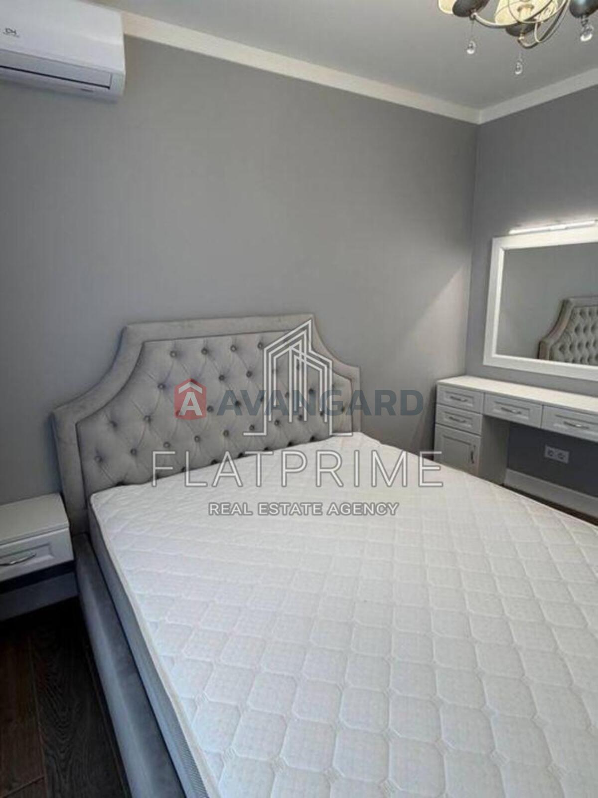 3 ��. ��������, 100/50/30 ��. �., 8/26 ������ ���� 7