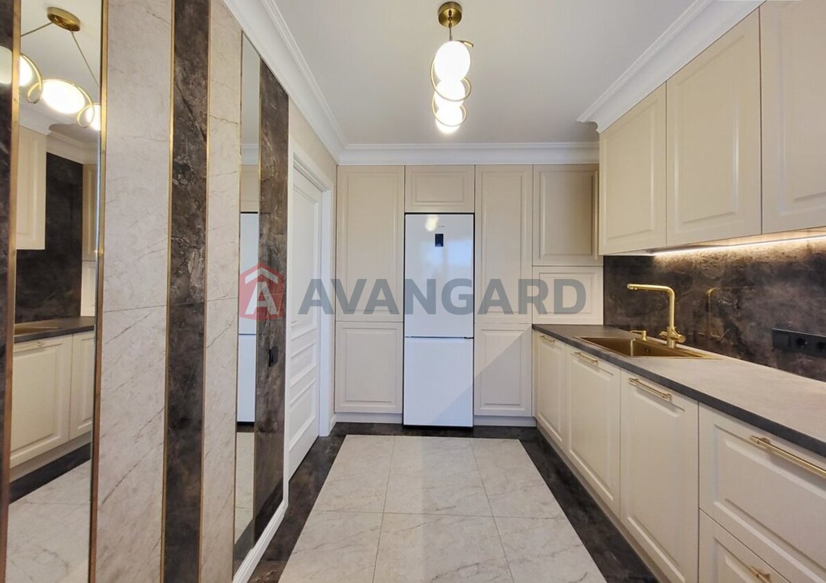 2 ��. ��������, 82/-/- ��. �., 8/9 ������ ���� 12