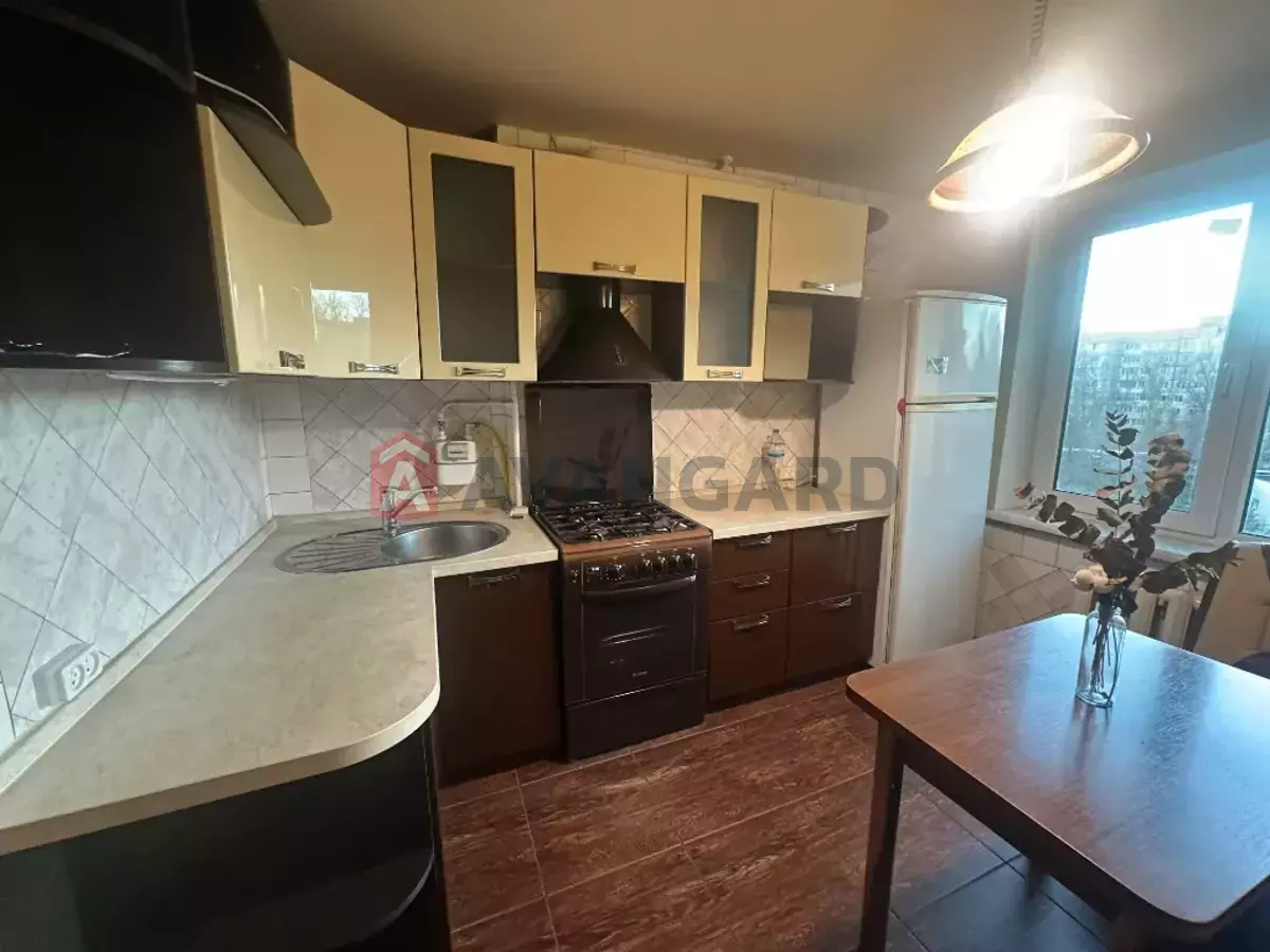 3 . , 72/-/9 . ., 6/9   1