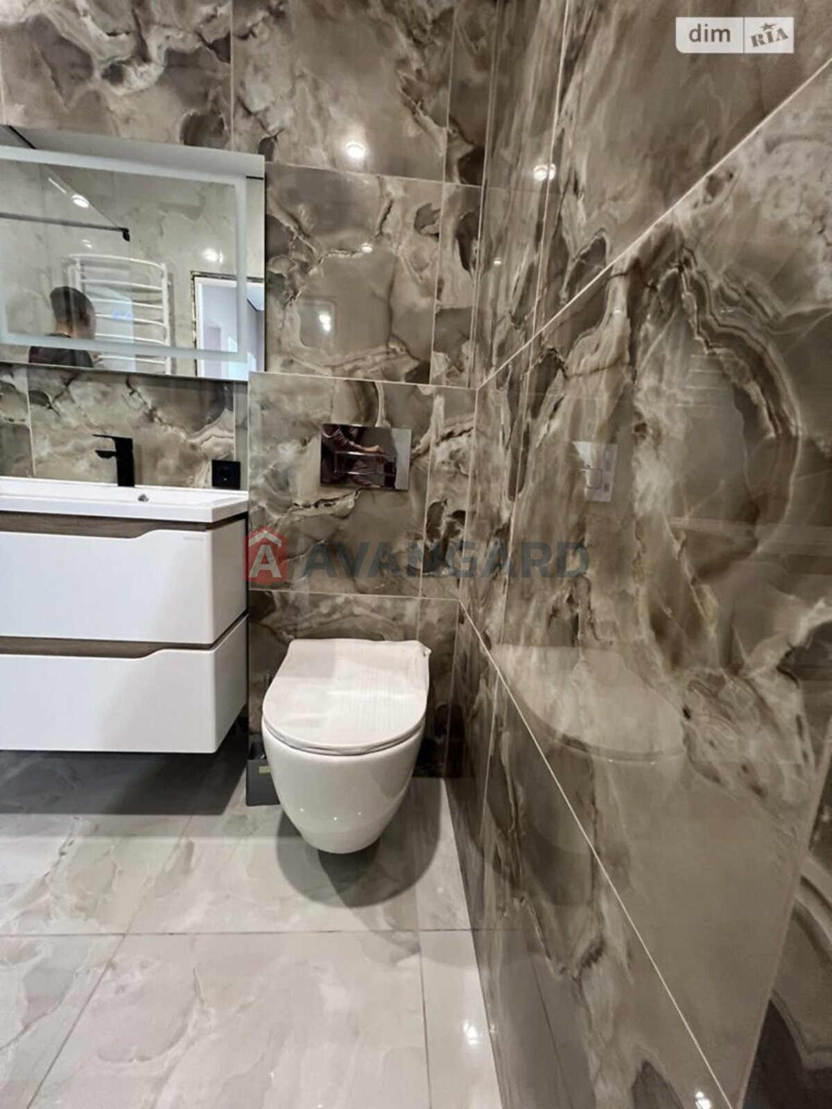 1 кім. квартира, 40/-/- кв. м., 9/10 поверх фото 8 1 кім. квартира, 40/-/- кв. м., 9/10 поверх фото 8