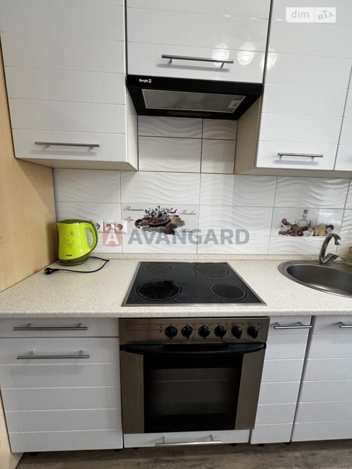 1 ����. ��������, 44/20.8/8.6 ��. �., 9/12 ���� ���� 10