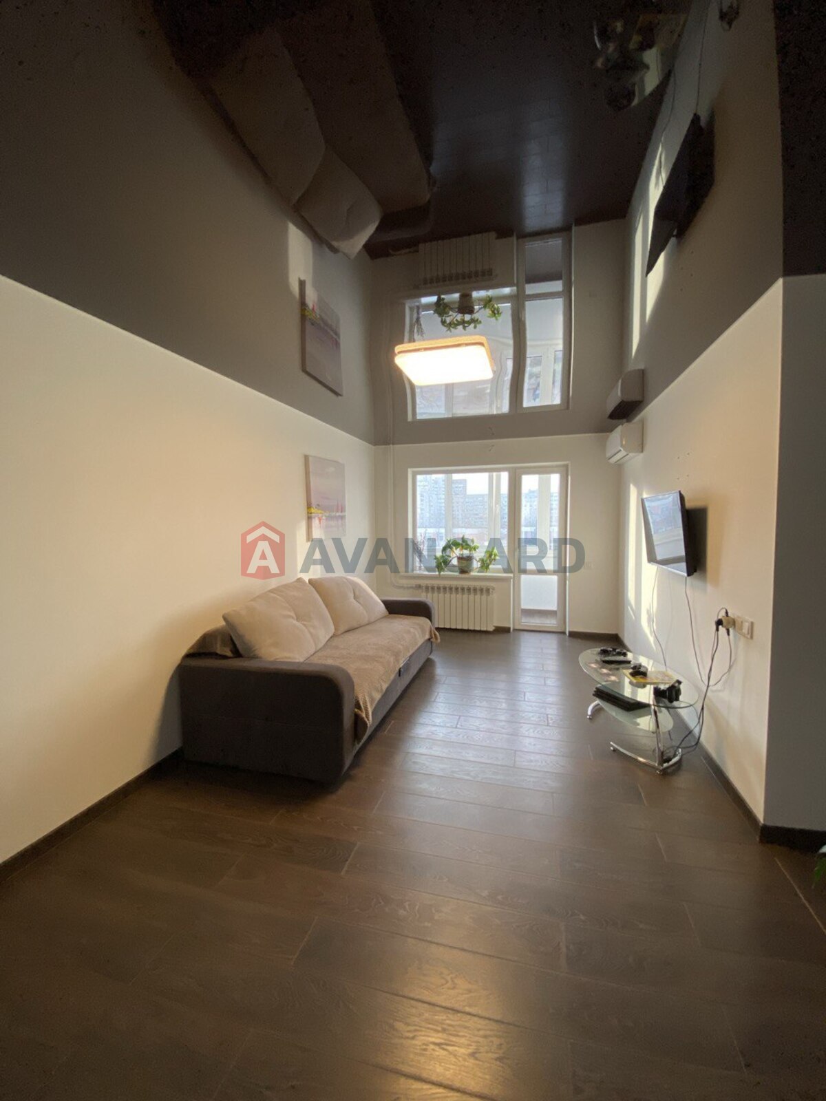 3 . , 70/-/8 . ., 4/9   10