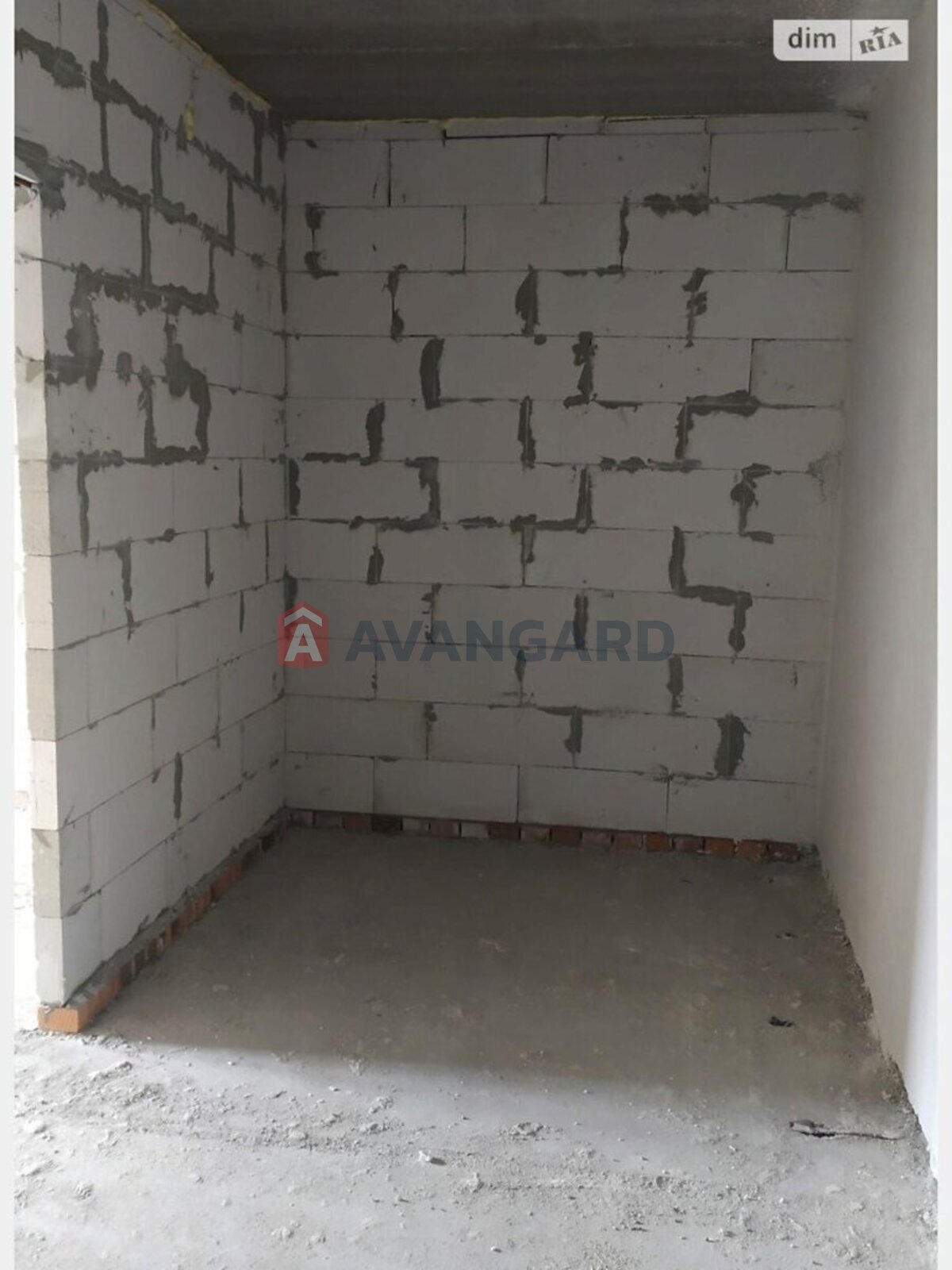 1 ��. ��������, 52/-/18 ��. �., 10/10 ������ ���� 4