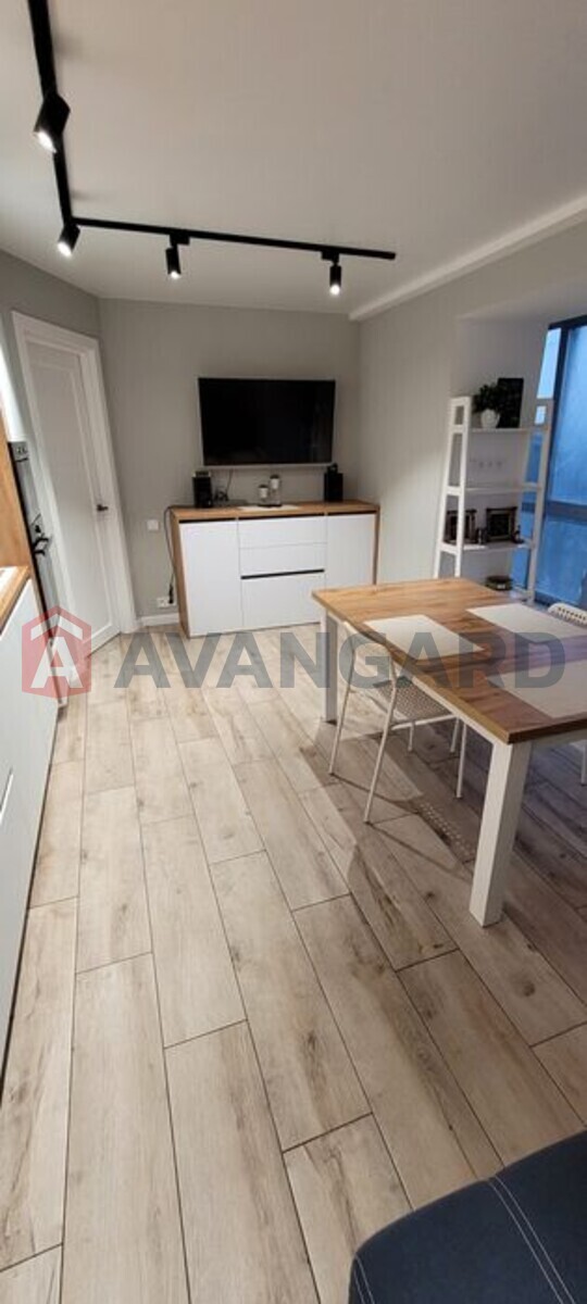 2 ��. ��������, 71/-/23 ��. �., 4/15 ������ ���� 4