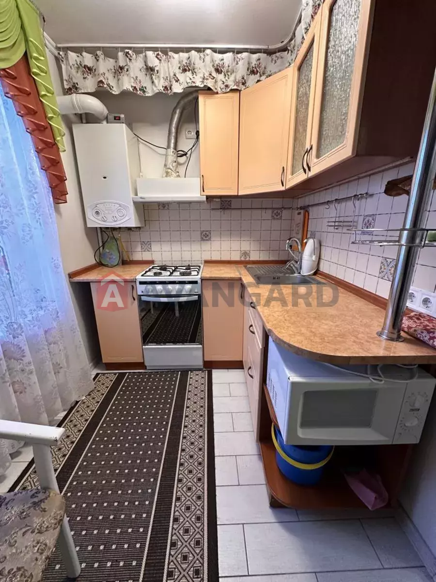 1 ��. ��������, 41/23/7 ��. �., 1/9 ������ ���� 3