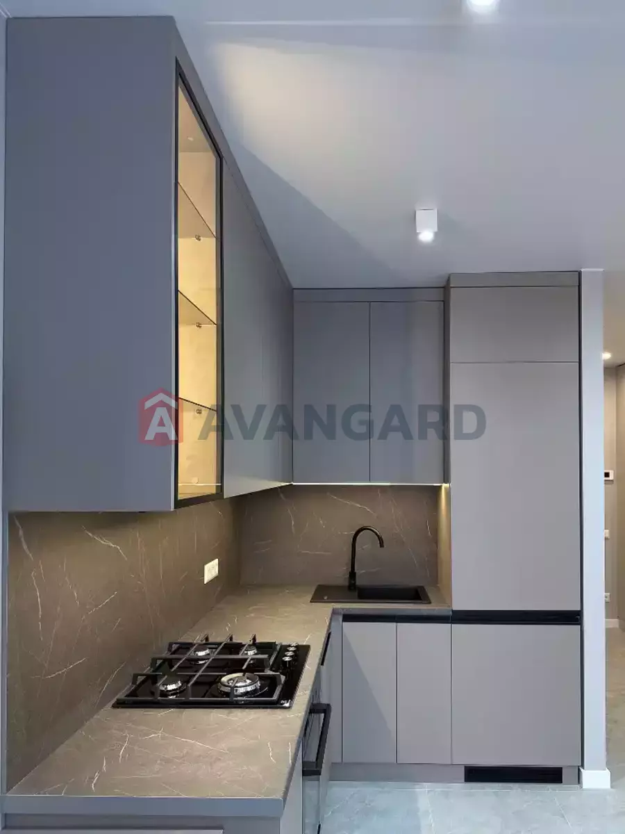 2 ��. ��������, 45/-/- ��. �., 9/10 ������ ���� 3