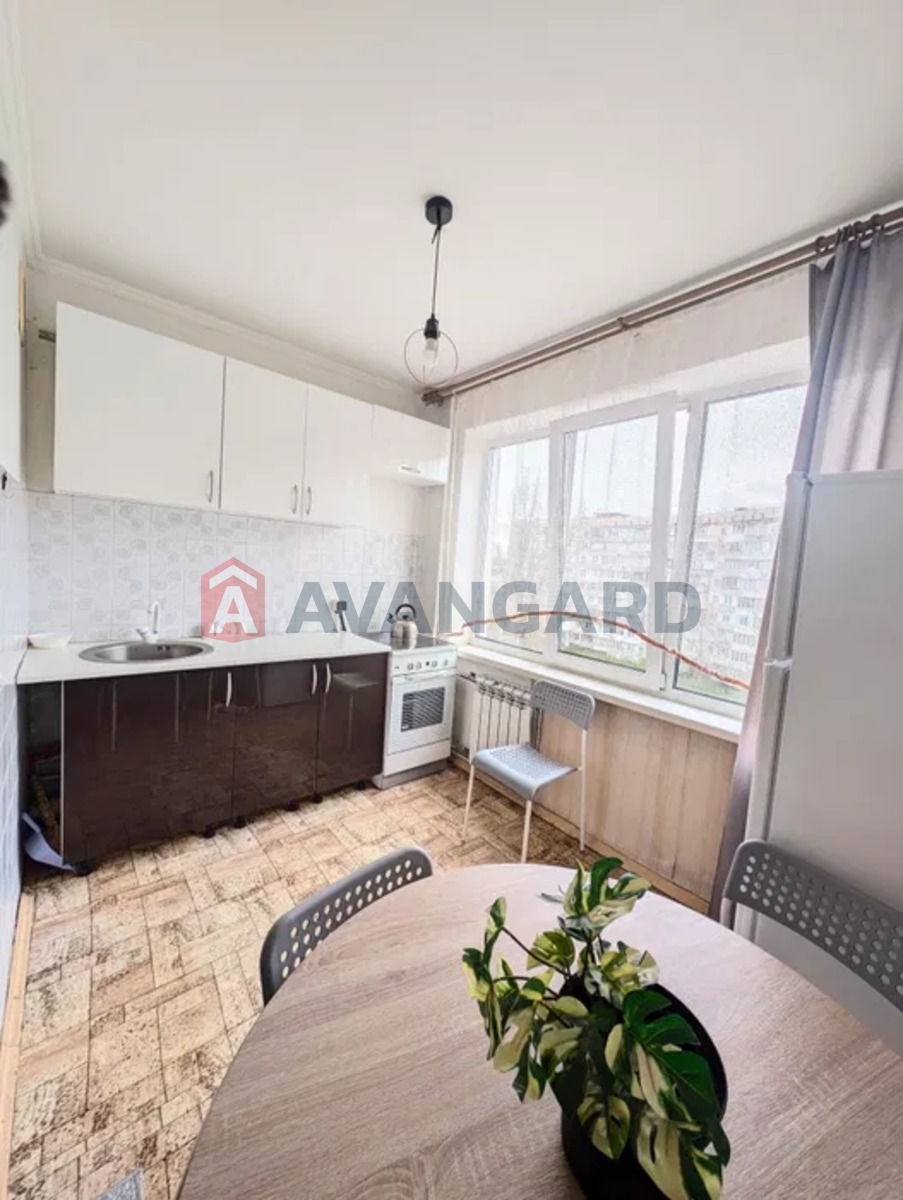 3 ��. ��������, 65/-/8 ��. �., 6/9 ������ ���� 5