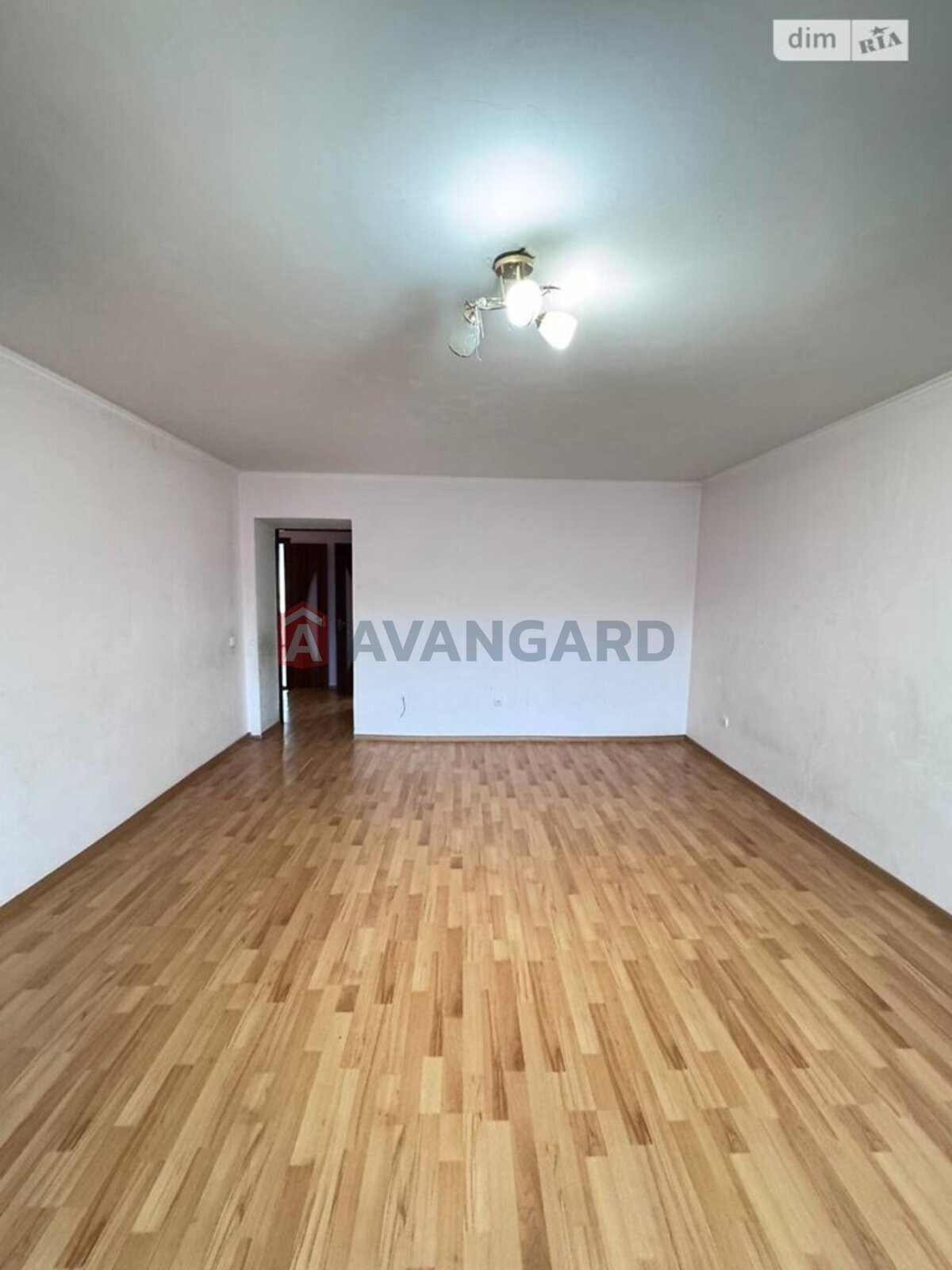 2 ��. ��������, 87/43/17 ��. �., 5/6 ������ ���� 1