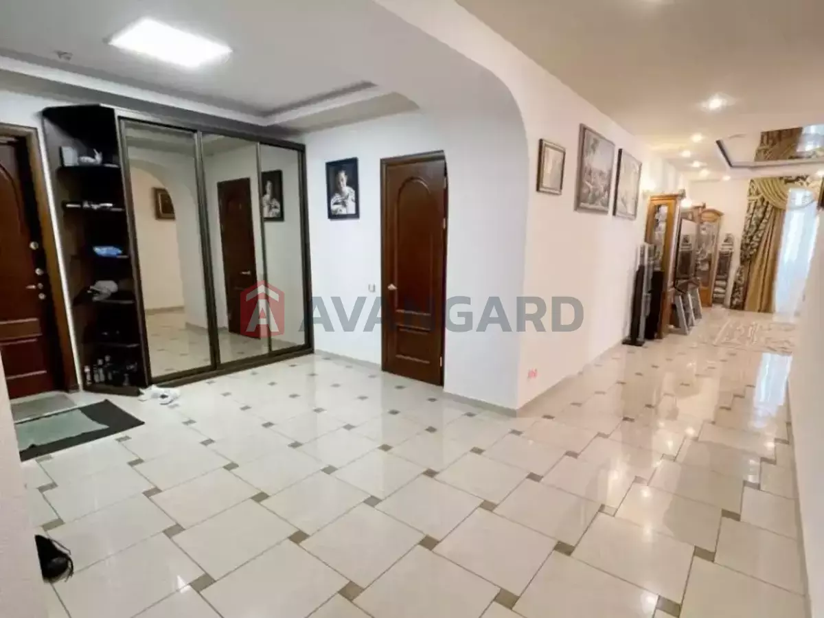 4 ��. ��������, 195/-/- ��. �., 15/15 ������ ���� 2