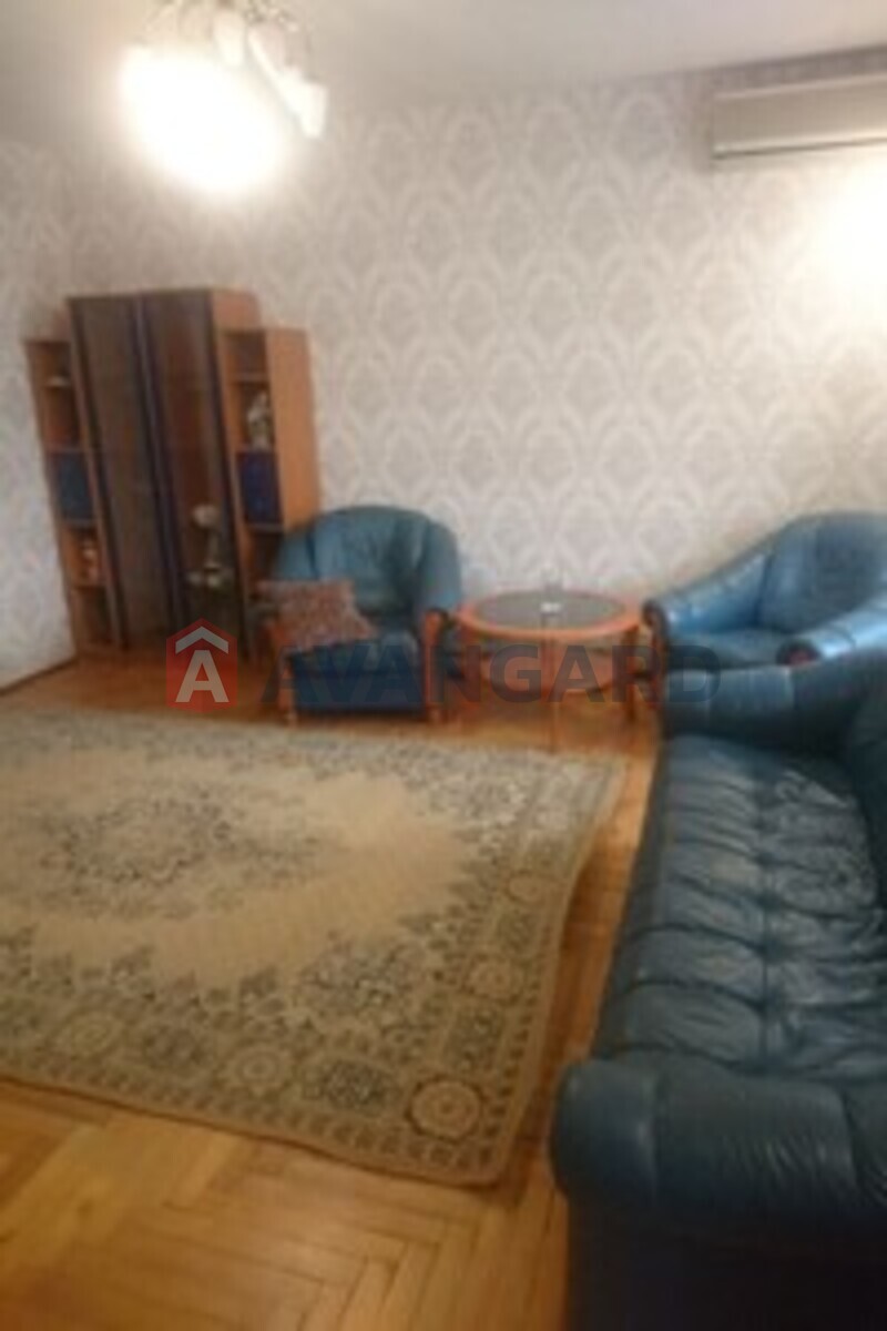 3 ��. ��������, 65/38/10 ��. �., 3/9 ������ ���� 14