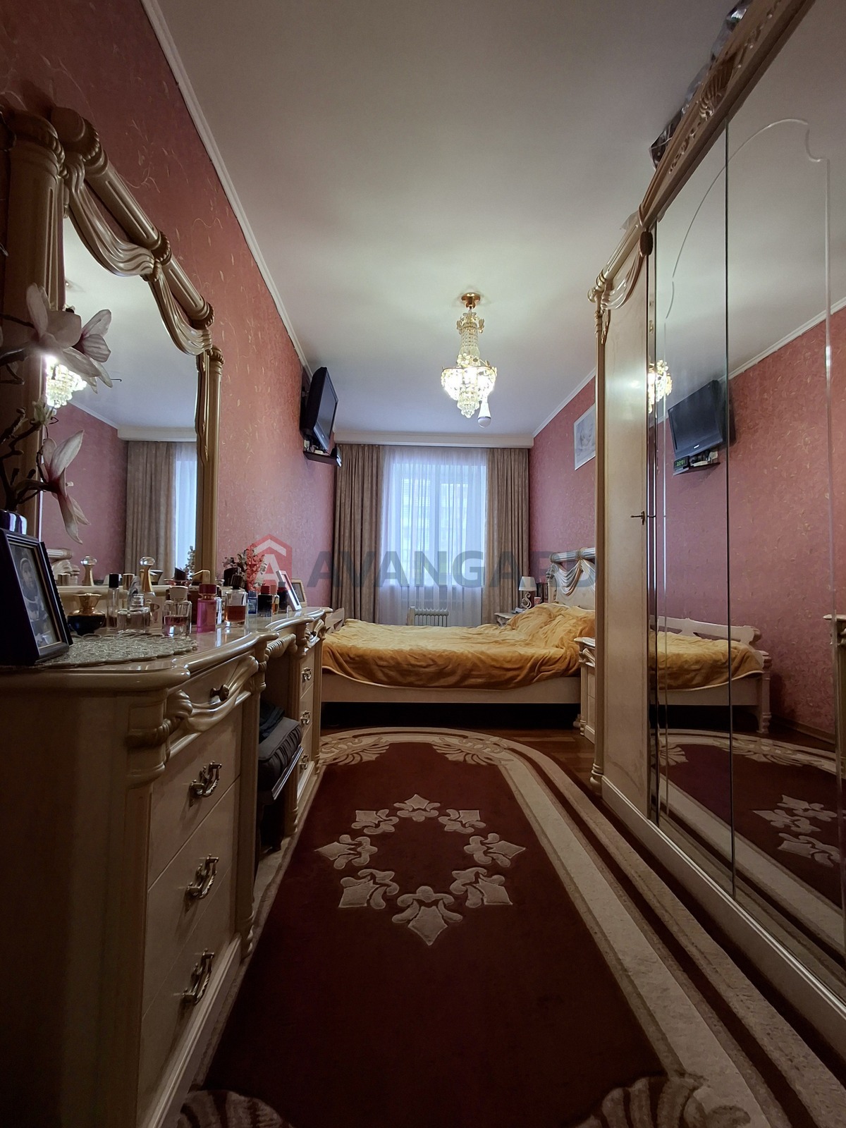 3 ����. ��������, 58/42/6 ��. �., 2/5 ���� ���� 17