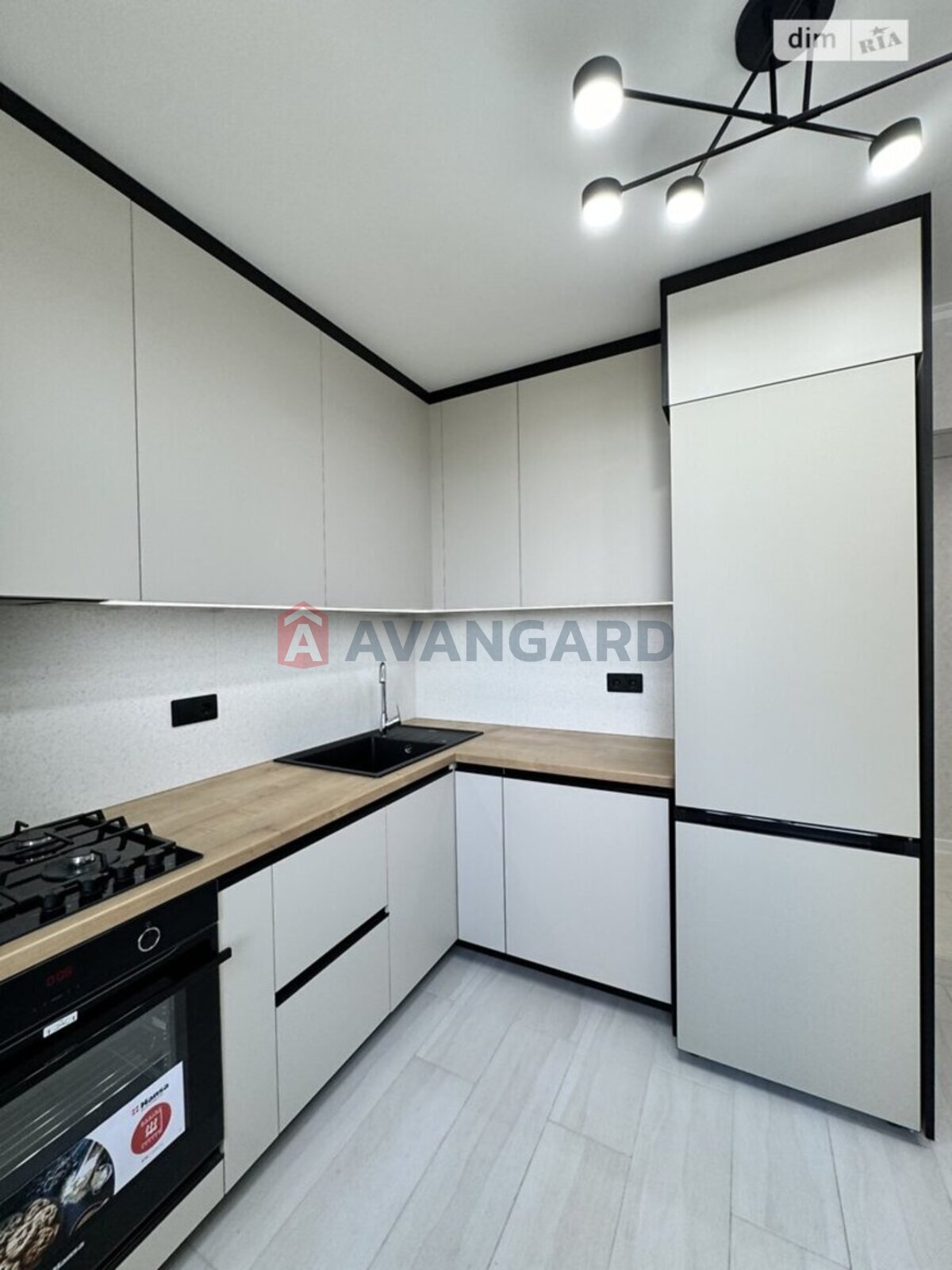 3 ����. ��������, 80/-/- ��. �., 6/9 ���� ���� 1