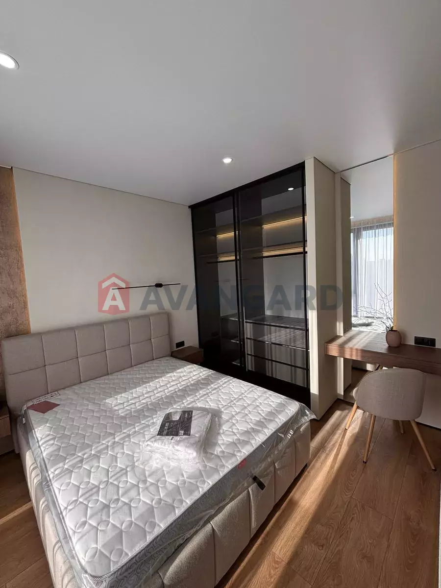 2 ��. ��������, 41/-/20 ��. �., 10/24 ������ ���� 8