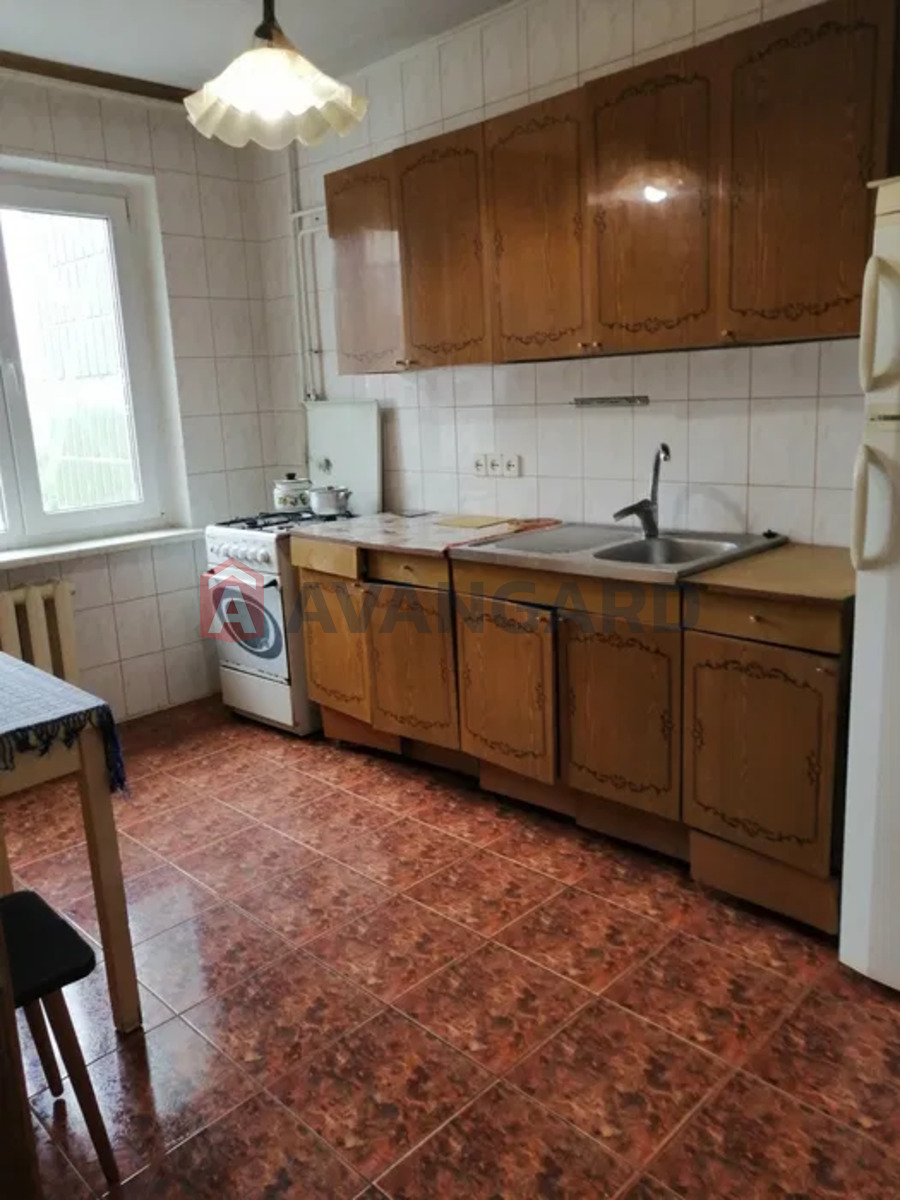 3 . , 67/-/9 . ., 7/10   9