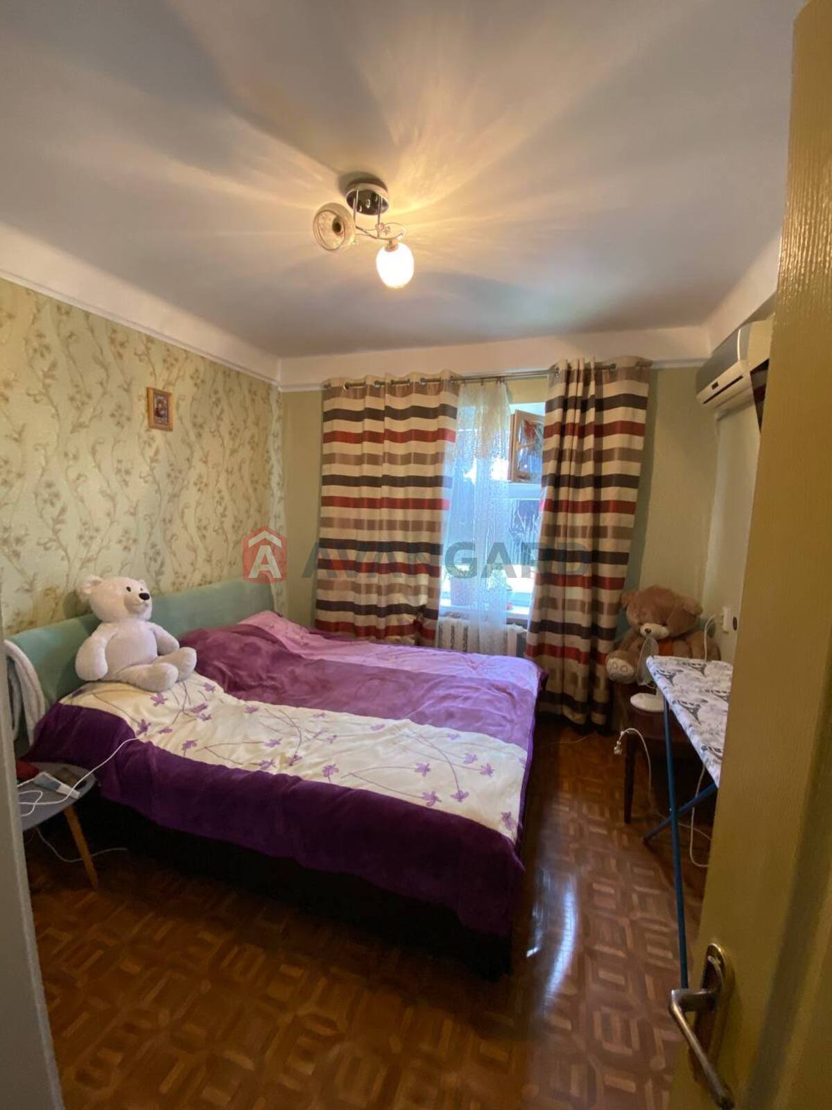 2 . , 52/31/7 . ., 9/9   9