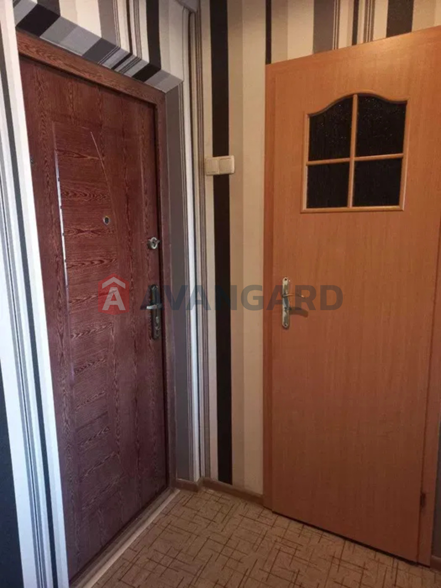 3 ��. ��������, 68/-/8 ��. �., 8/9 ������ ���� 8