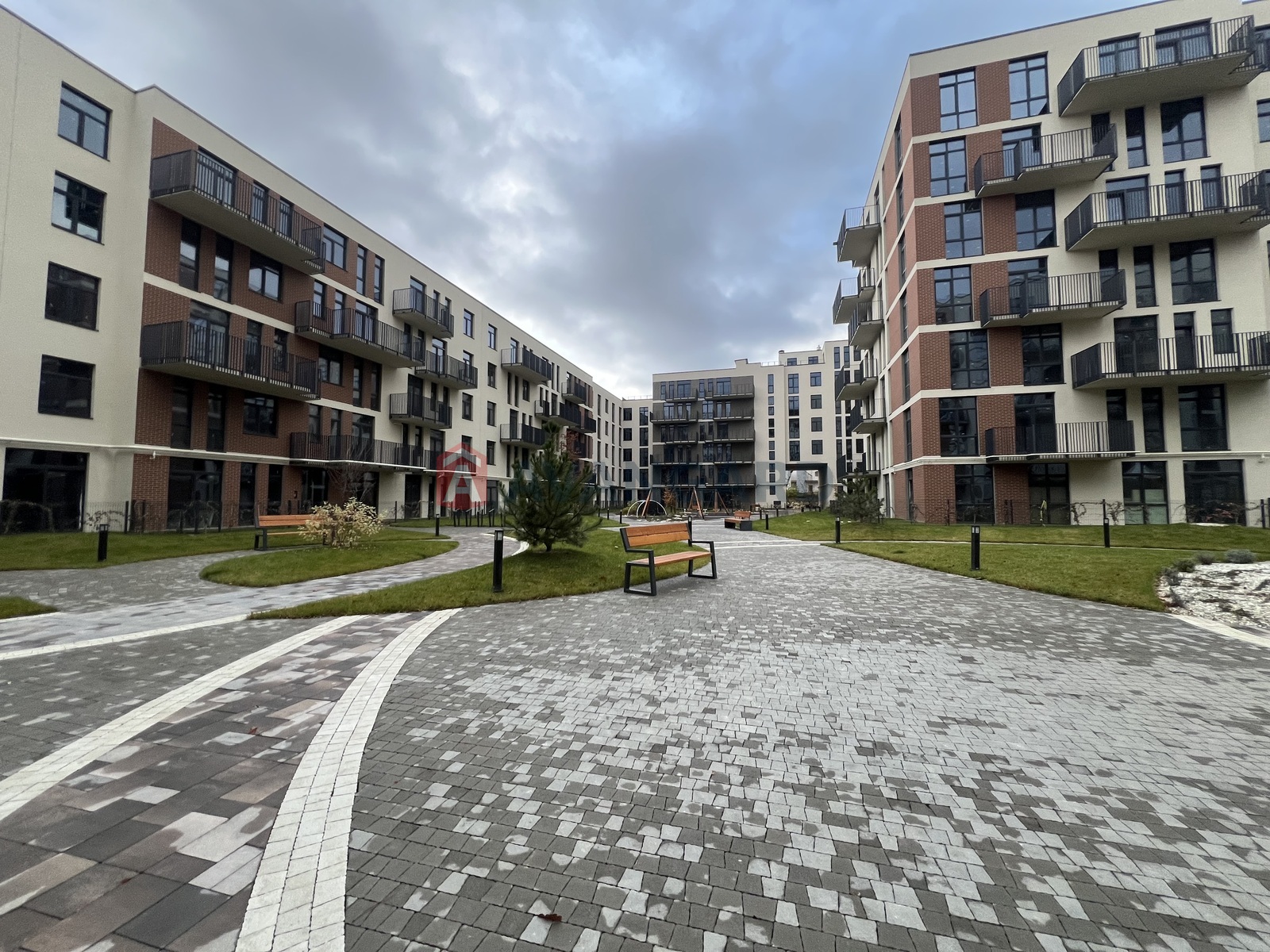 2 ����. ��������, 64.7/33/23 ��. �., 7/8 ���� ���� 8