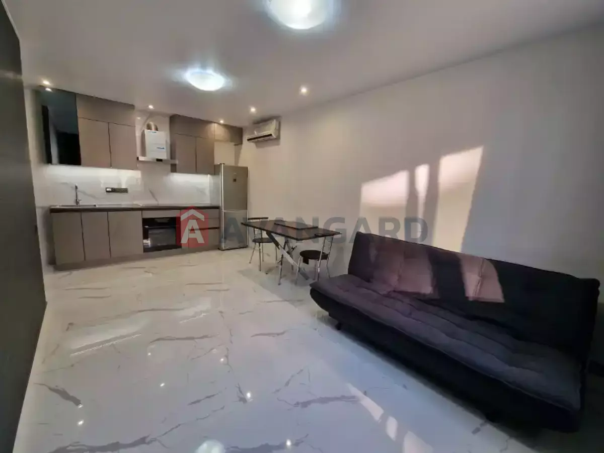 2 . , 46/14/18 . ., 4/5   8