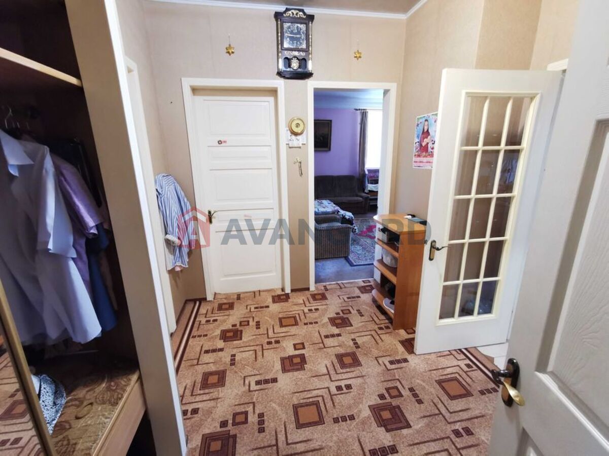 4 . , 89/-/9 . ., 3/4   1