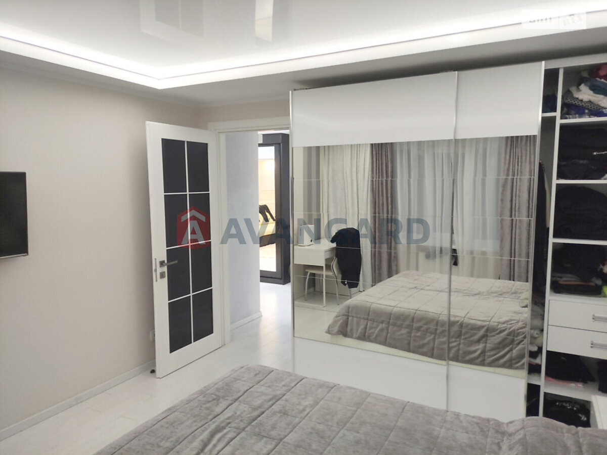 3 ��. ��������, 88/43/16 ��. �., 3/10 ������ ���� 17