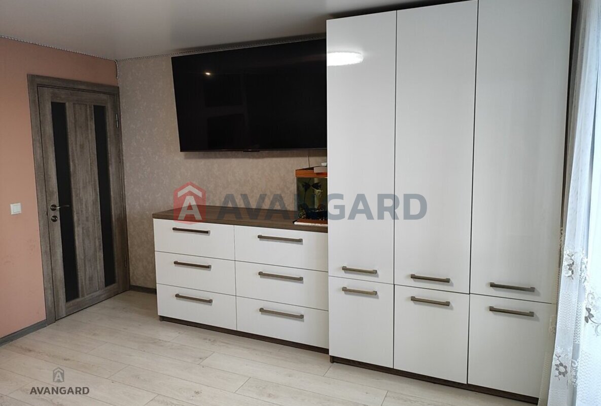 1 ����. ��������, 36/20/6 ��. �., 8/9 ���� ���� 1