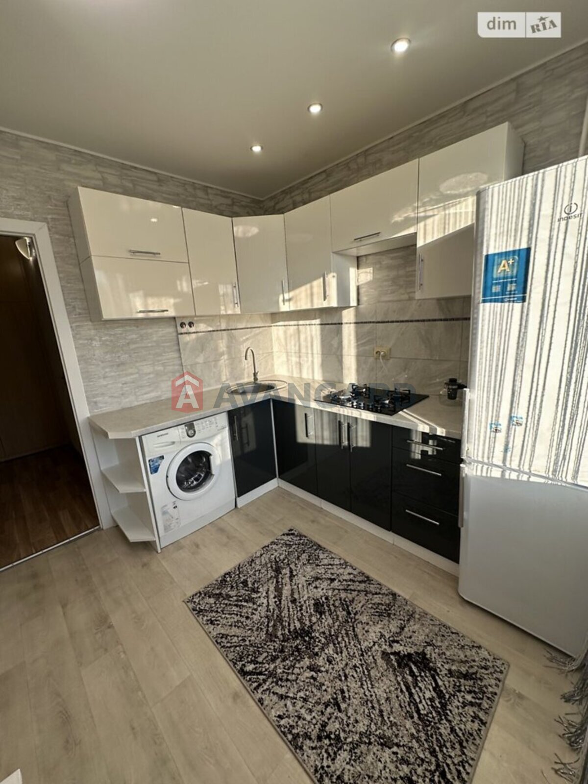 2 . , 49/-/- . ., 4/9   21