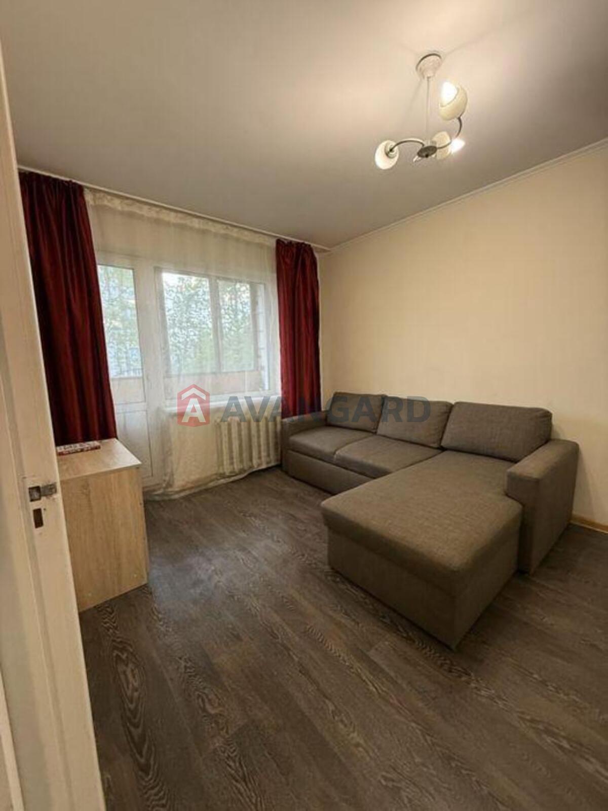 1 ��. ��������, 28/-/6 ��. �., 3/9 ������ ���� 1