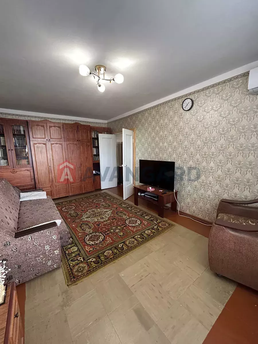 4 ��. ��������, 84/-/10 ��. �., 6/9 ������ ���� 17