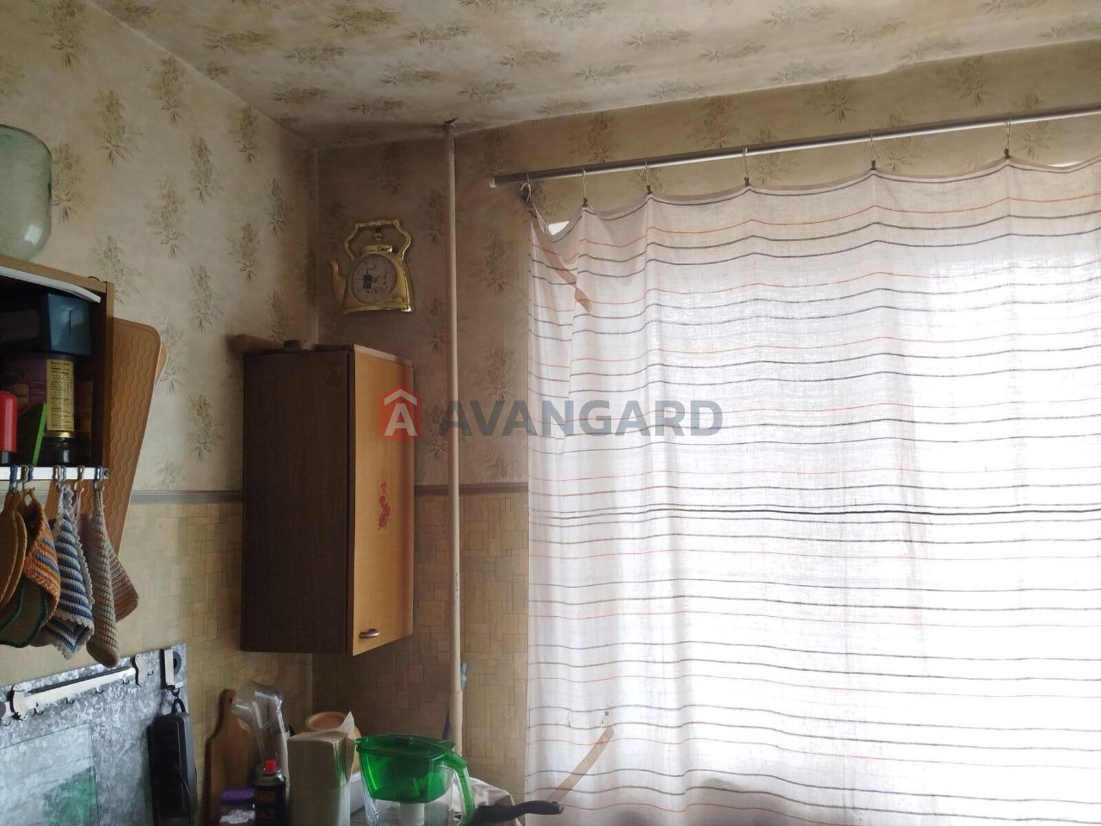 3 ��. ��������, 65/-/9 ��. �., 12/14 ������ ���� 4