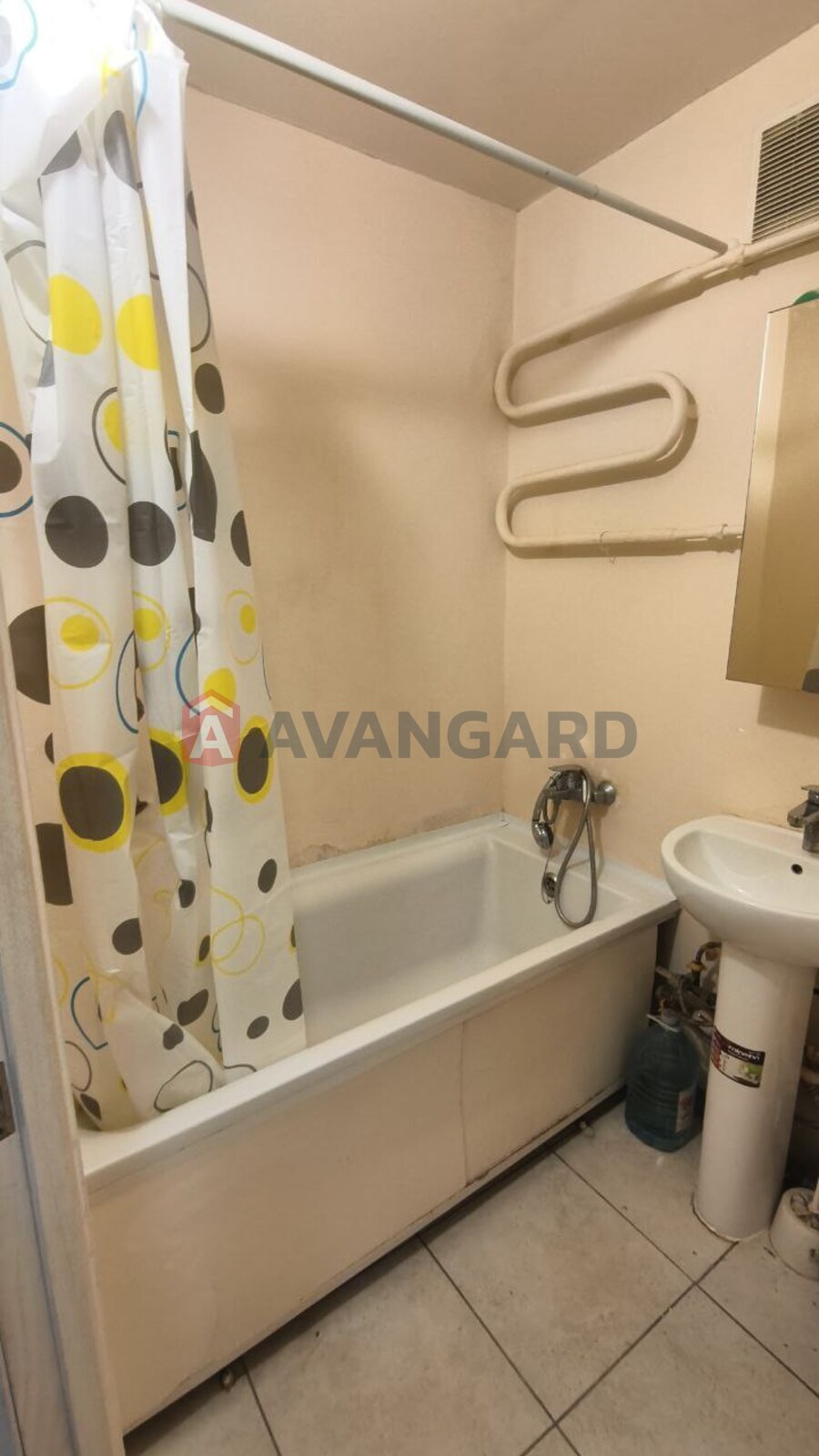 1 ����. ��������, 32/17/6 ��. �., 5/5 ���� ���� 13