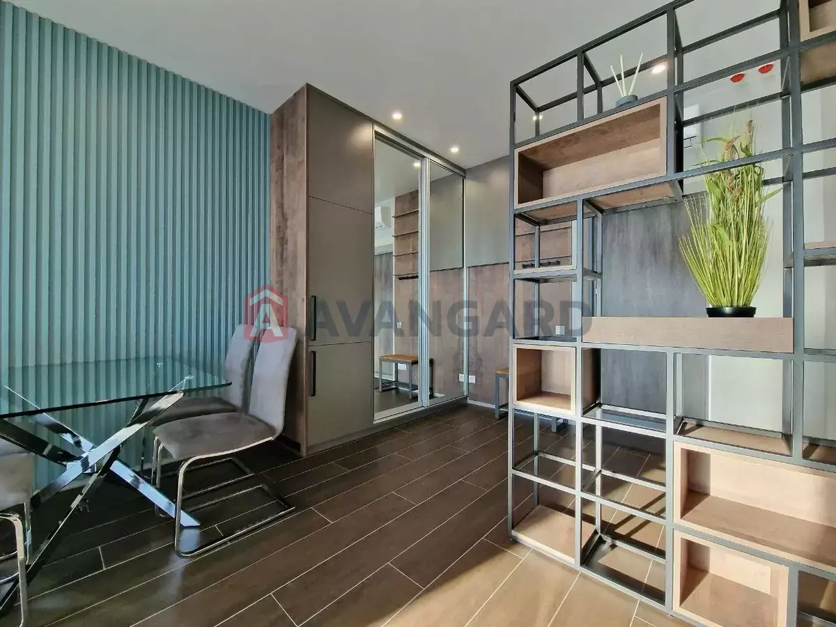 1 ��. ��������, 52/-/- ��. �., 21/33 ������ ���� 4