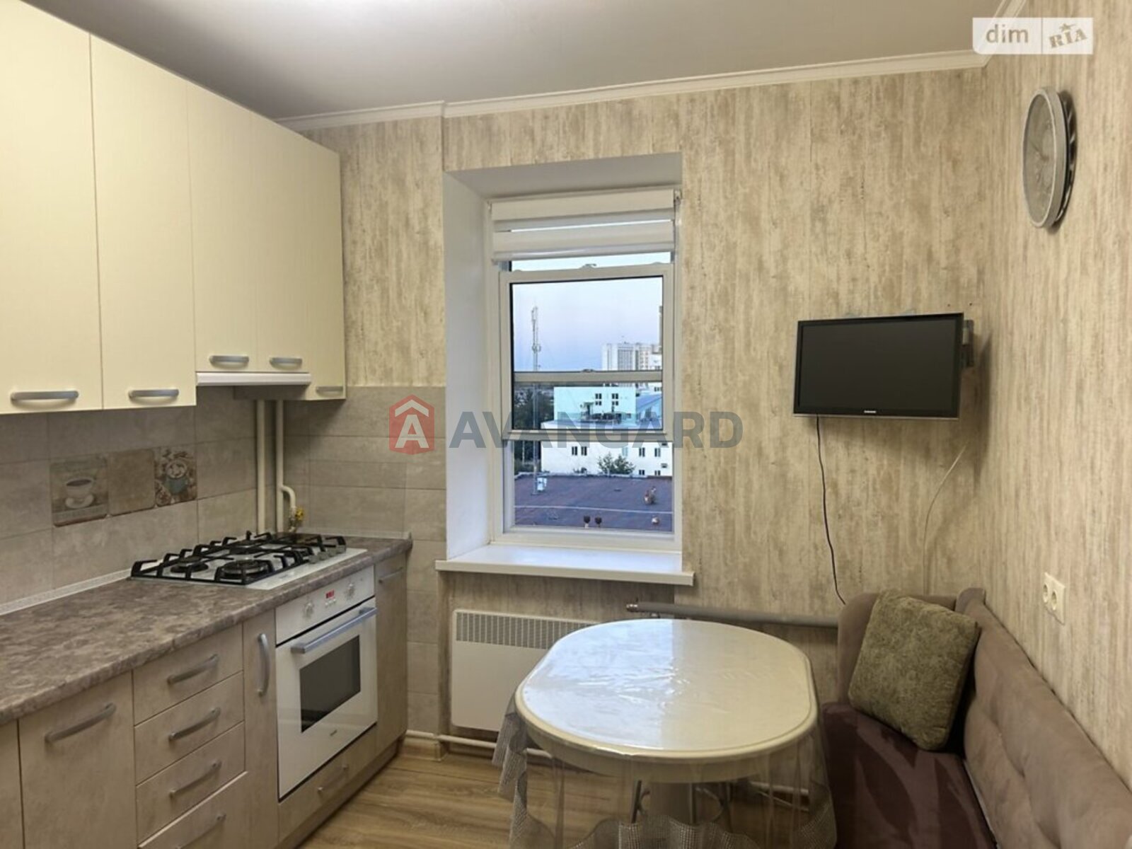 2 ��. ��������, 53/-/7.4 ��. �., 9/9 ������ ���� 1