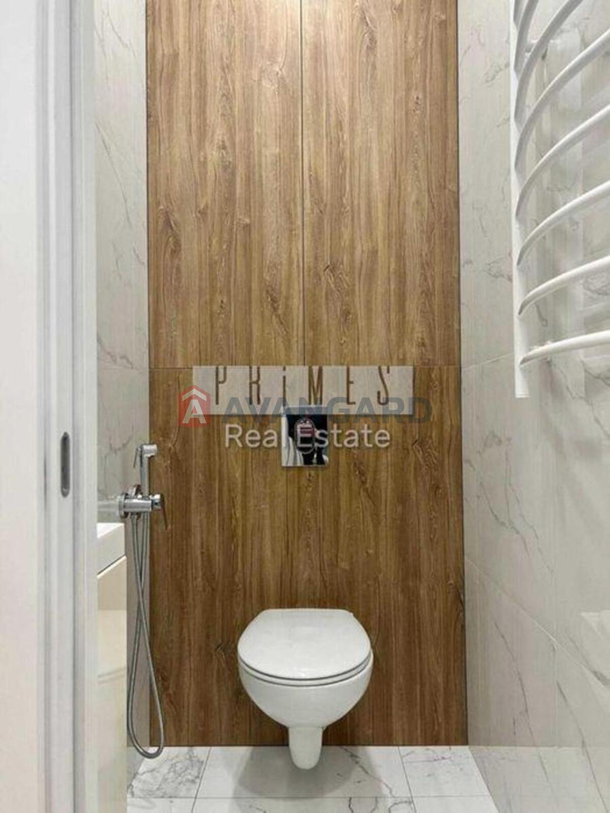 2 ��. ��������, 80/-/20 ��. �., 12/23 ������ ���� 10