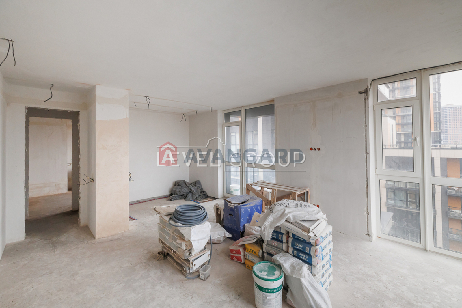 3 ��. ��������, 118/52/40 ��. �., 11/24 ������ ���� 8