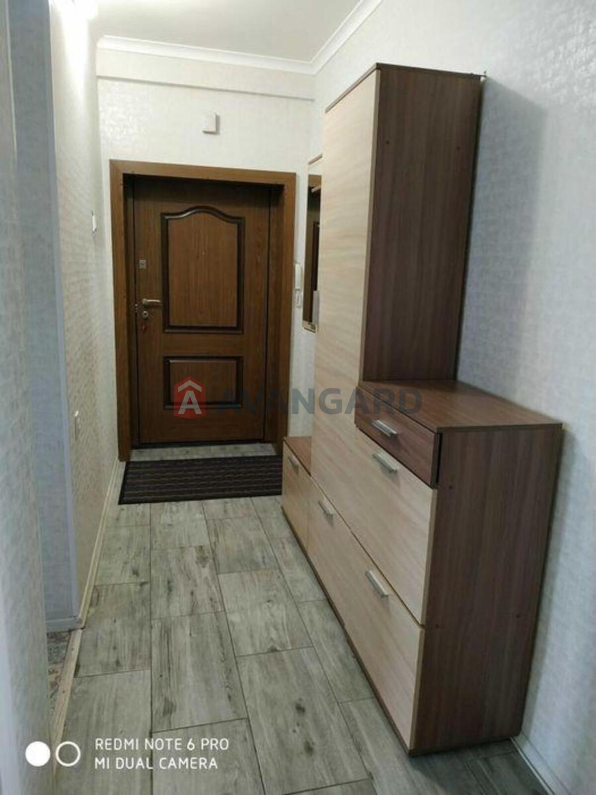 2 ����. ��������, 60/-/11 ��. �., 17/17 ���� ���� 12